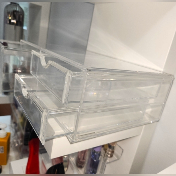 3 Acrylic Organizers - Picture 5 of 8
